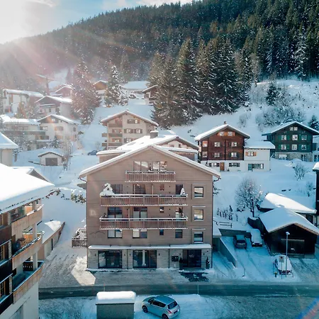 Piz Buin Apartamento *